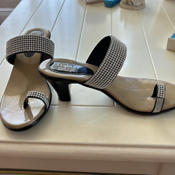 Like new sparkly heels. 2” heels. Very light weight. Worn only a couple of times - Picture 2 of 4